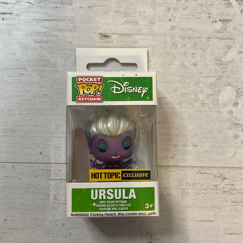 Funko Pop Ursula Metallic Disney Exclusive Pocket Pop Keychain
